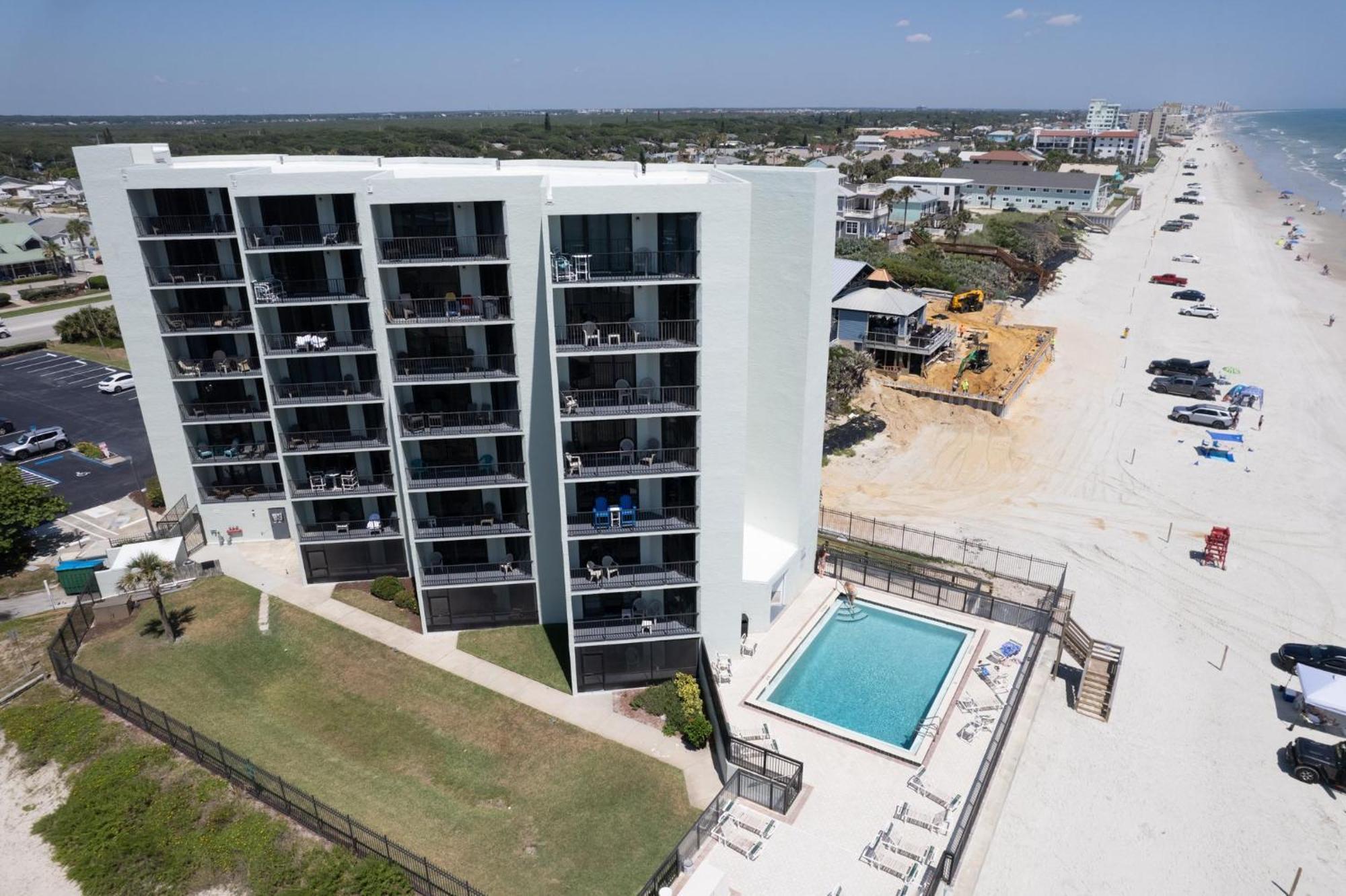 Ocean View With A Beachfront Pool At Ocean Trillium Condo ~ 702 New Smyrna Beach Eksteriør bilde