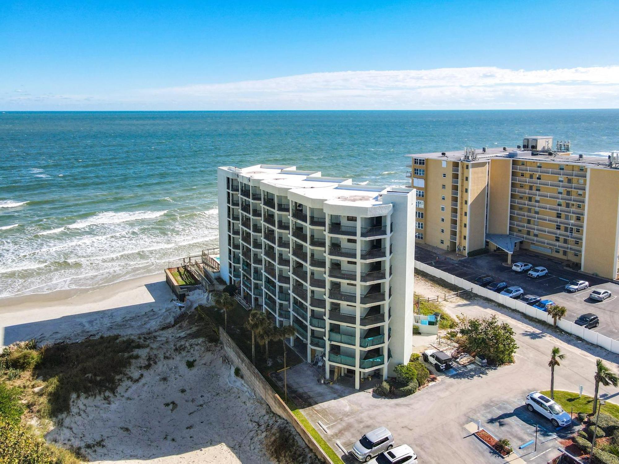 Ocean View With A Beachfront Pool At Ocean Trillium Condo ~ 702 New Smyrna Beach Eksteriør bilde