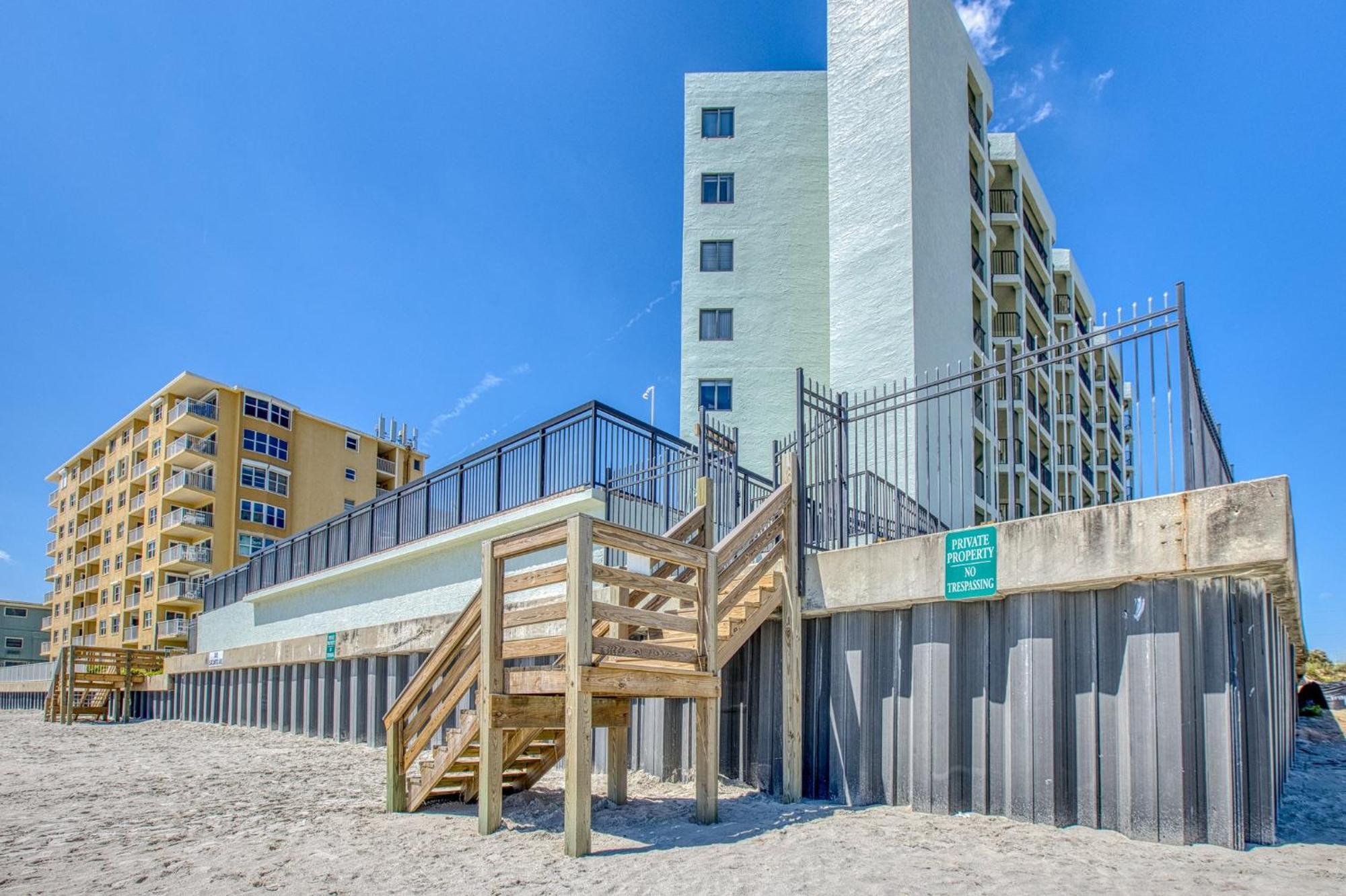 Ocean View With A Beachfront Pool At Ocean Trillium Condo ~ 702 New Smyrna Beach Eksteriør bilde