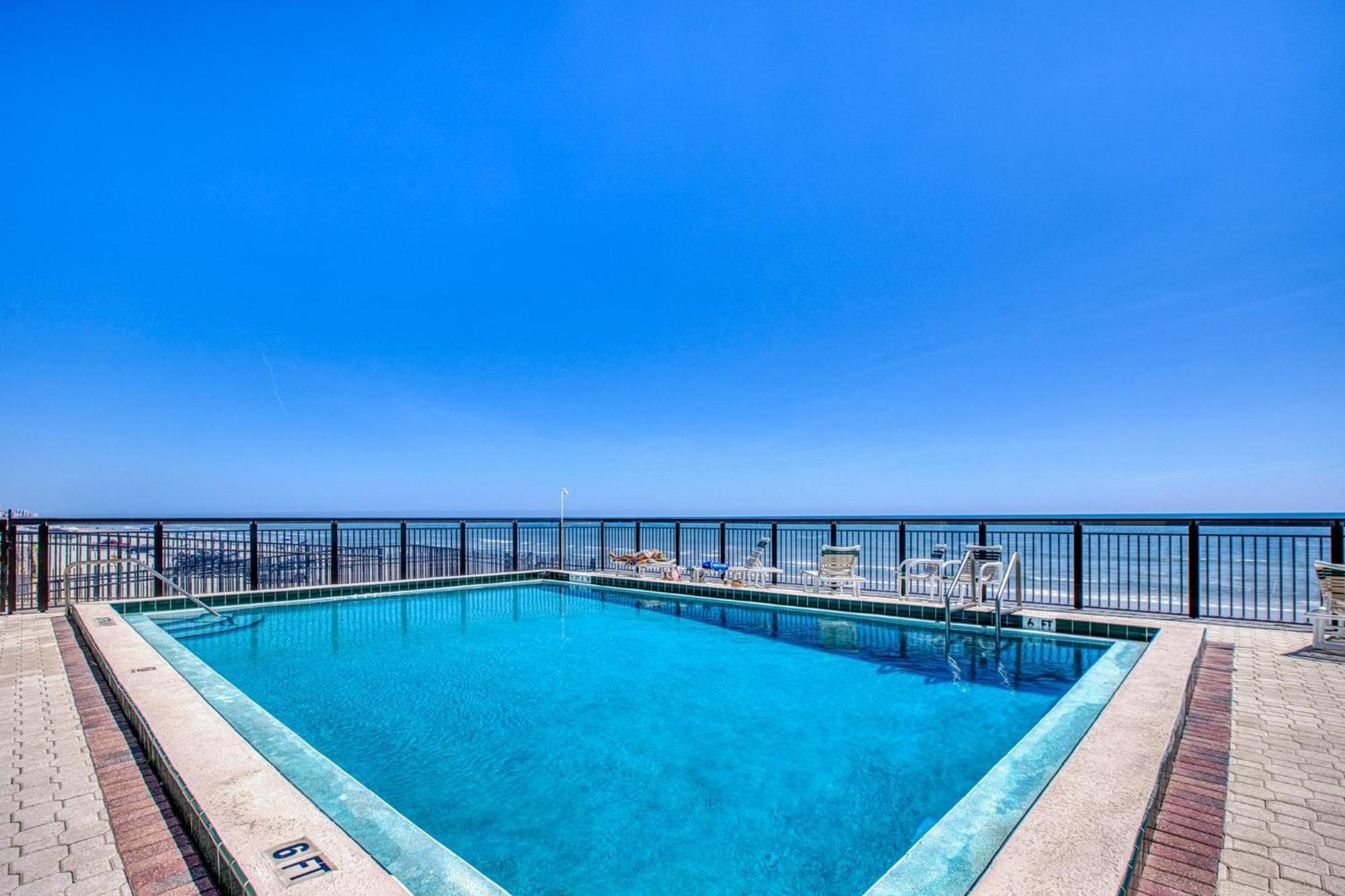 Ocean View With A Beachfront Pool At Ocean Trillium Condo ~ 702 New Smyrna Beach Eksteriør bilde